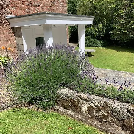 Boscundle Manor Hotel